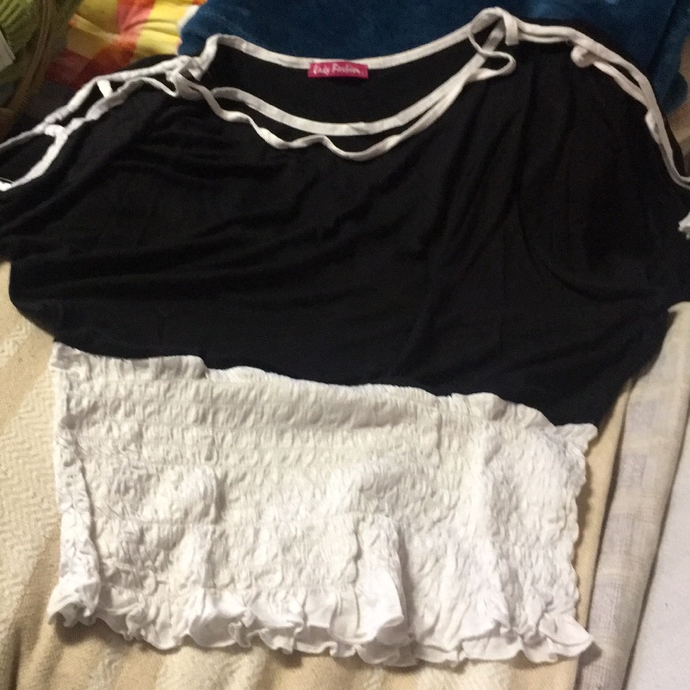 Short sleeve top